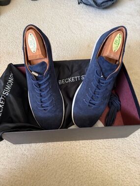 Beckett Simonon Navy Suede Low-Top Sneakers